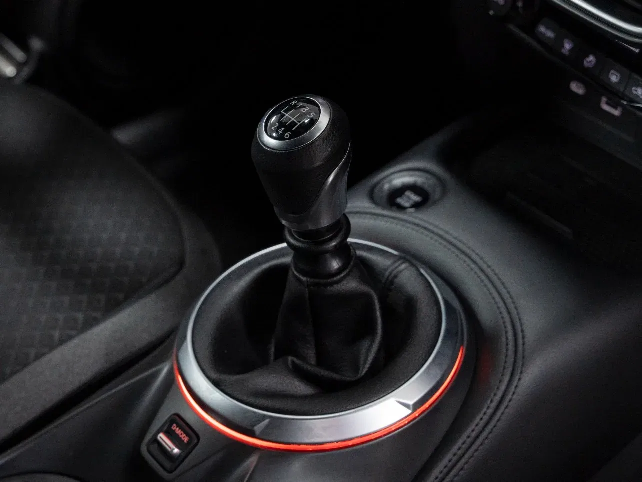 Nissan Juke 1.0 DIG T N-Connecta 114CV foto 13