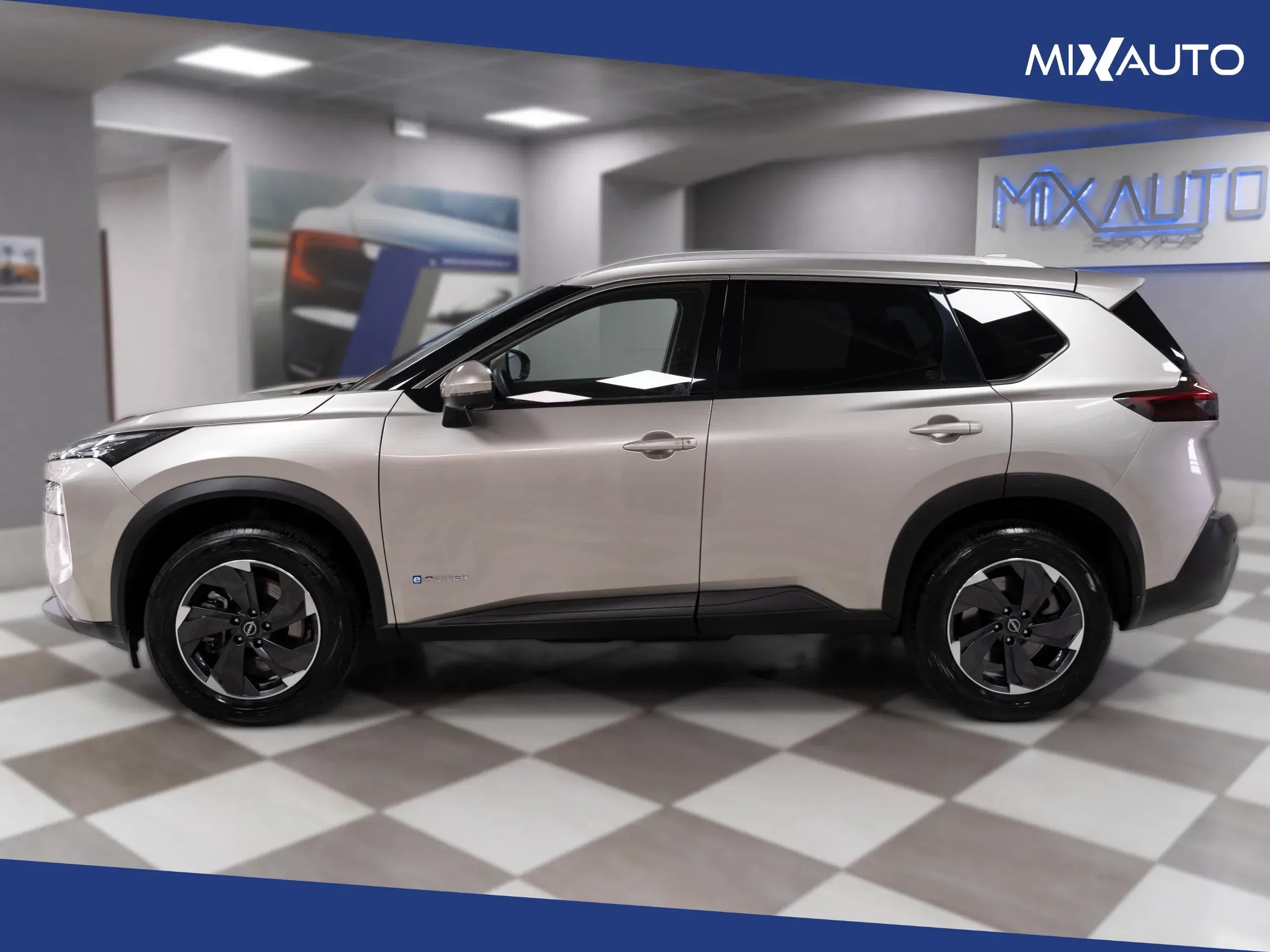 Nissan X-Trail 1.5 E-Power N-Connecta E-4orce 4WD 213CV Auto 7 Posti foto 3