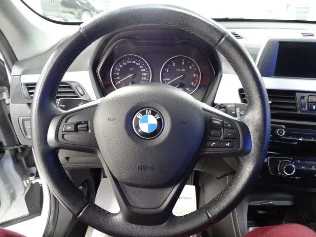 BMW X1 sDrive 18d Advantage AUT EU6 foto 3