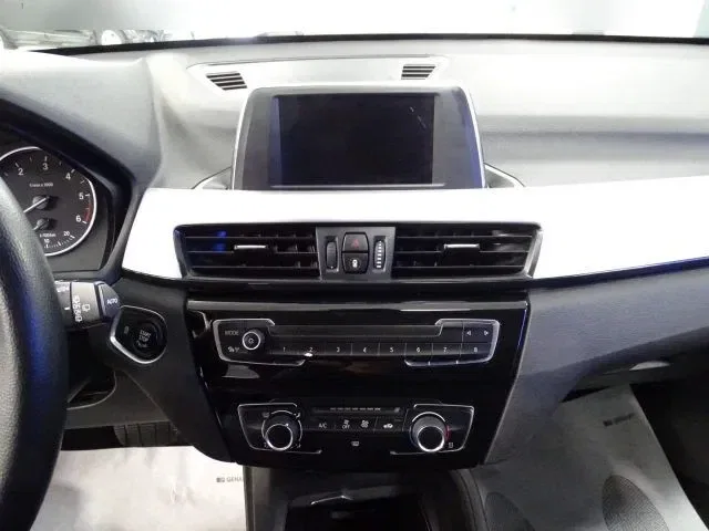 BMW X1 sDrive 18d Advantage AUT EU6 foto 5