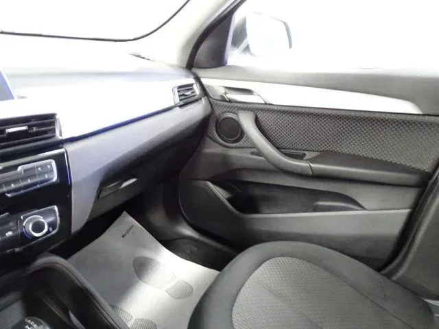 BMW X1 sDrive 18d Advantage AUT EU6 foto 8