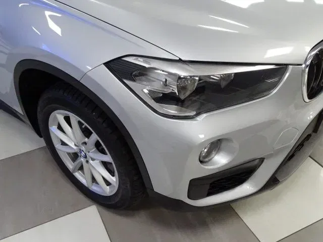 BMW X1 sDrive 18d Advantage AUT EU6 foto 10