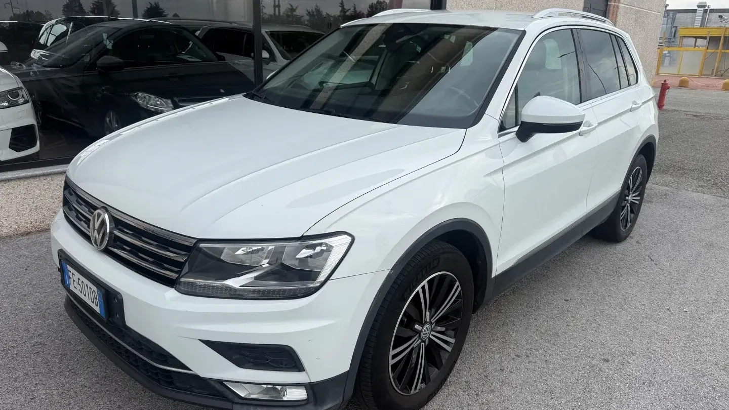 Volkswagen Tiguan 2.0 TDI DSG Business BMT NUOVO MODELLO SOLO KM.125000
