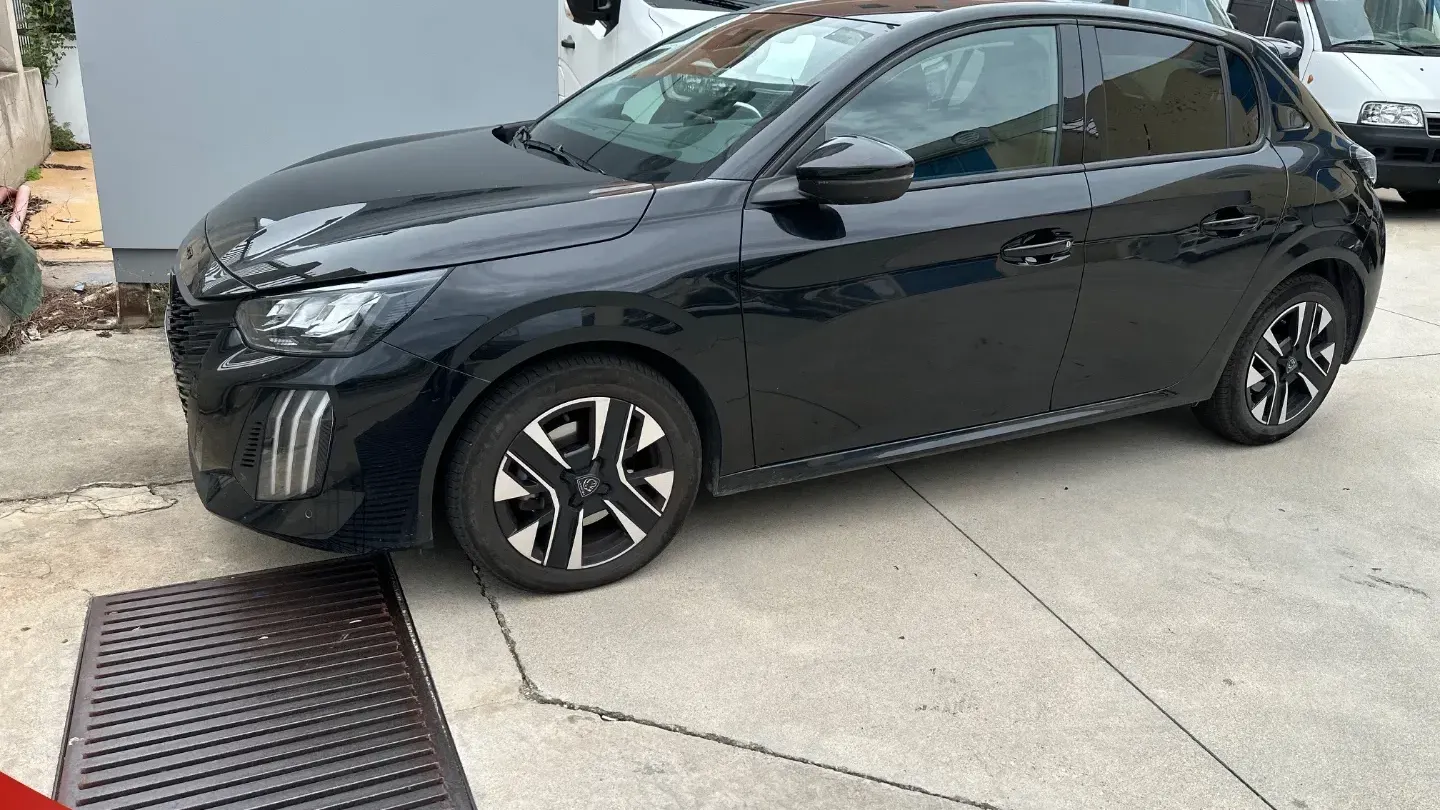 Peugeot 208 Hybrid 110 e-DCS6 Allure