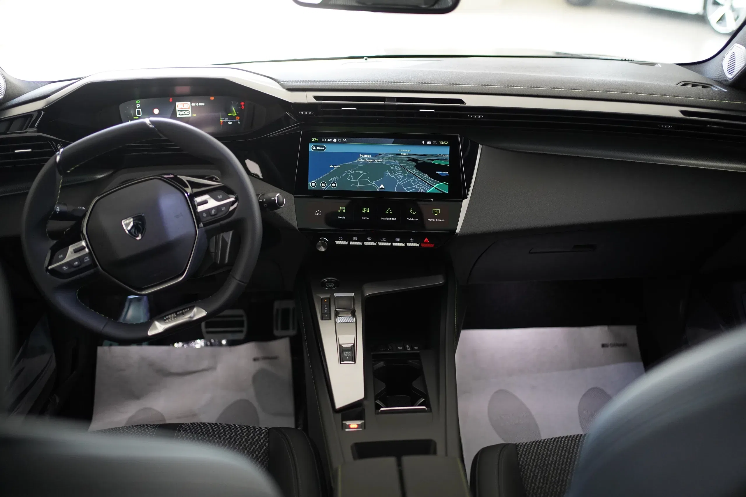 Peugeot 308 Hybrid 136 e-DCS6 GT foto 5
