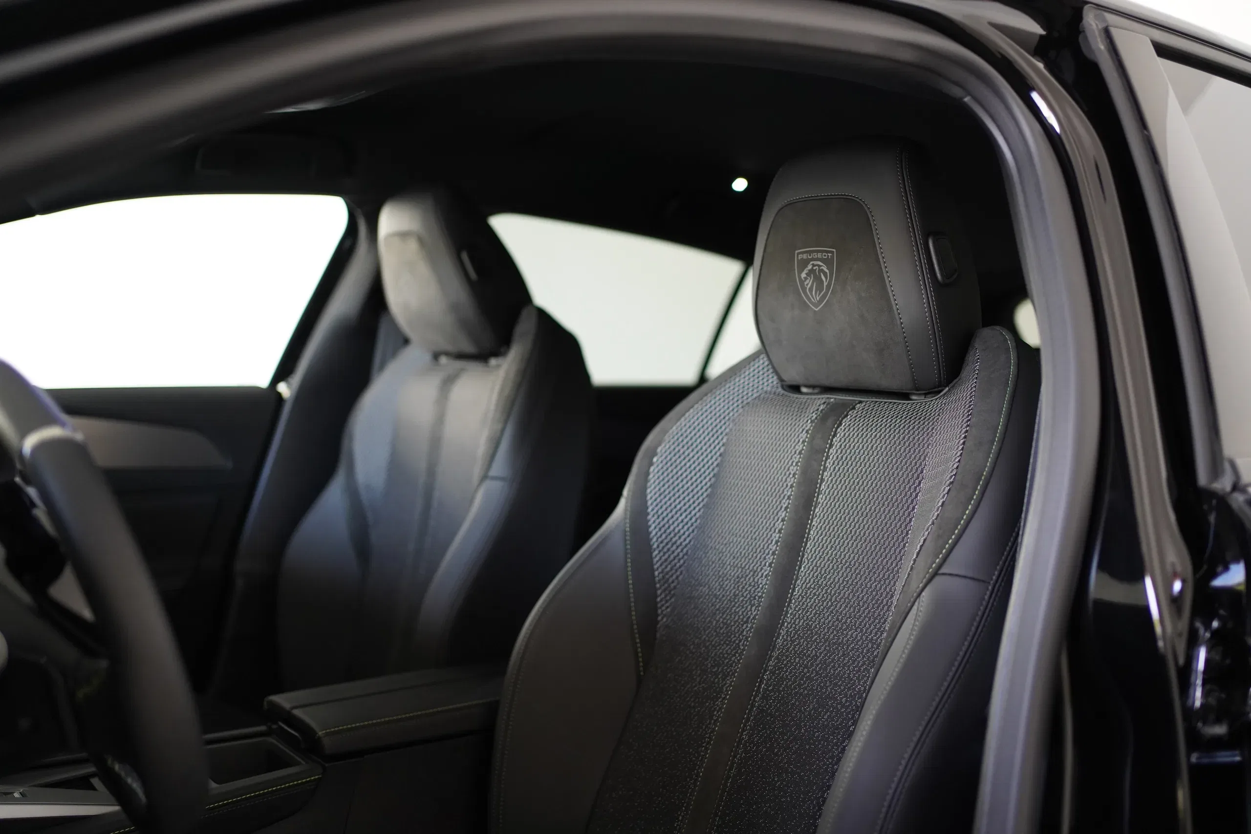 Peugeot 308 Hybrid 136 e-DCS6 GT foto 8