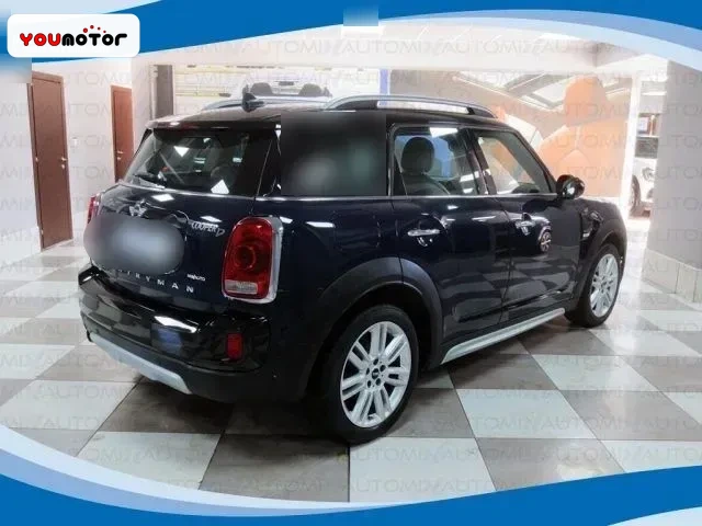 MINI Cooper D Countryman 2.0 150 CV AUT EU6B foto 2