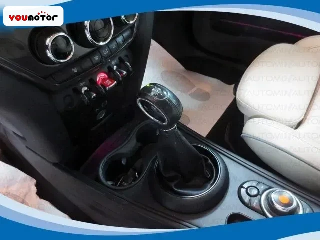 MINI Cooper D Countryman 2.0 150 CV AUT EU6B foto 8
