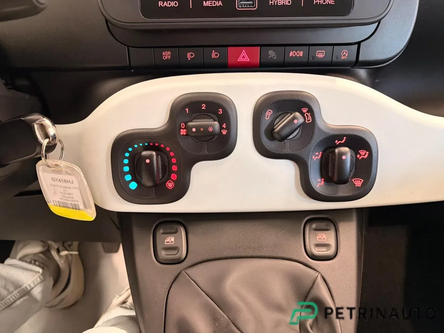 FIAT Panda 1.0 FireFly S&S Hybrid Pandina Cross 5 Posti Km.0 foto 17