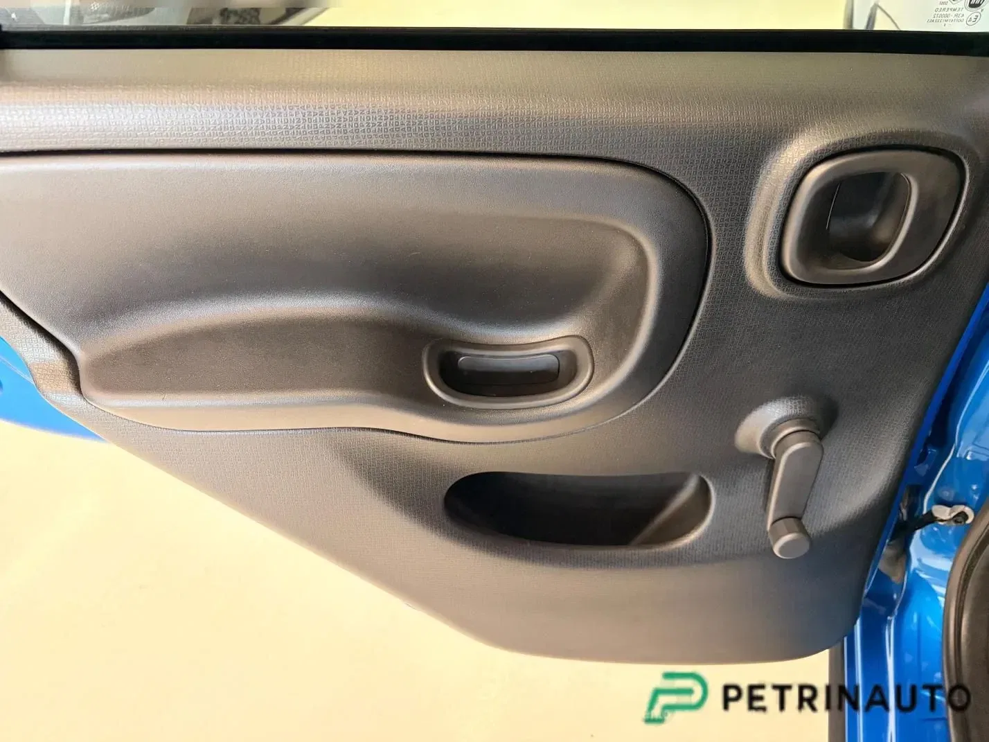 FIAT Panda 1.0 FireFly S&S Hybrid Pandina Cross 5 Posti Km.0 foto 19