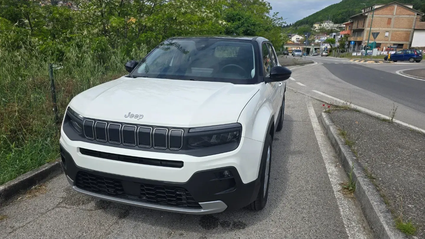 Jeep Avenger 1.2 Turbo 110CV MHEV Altitude