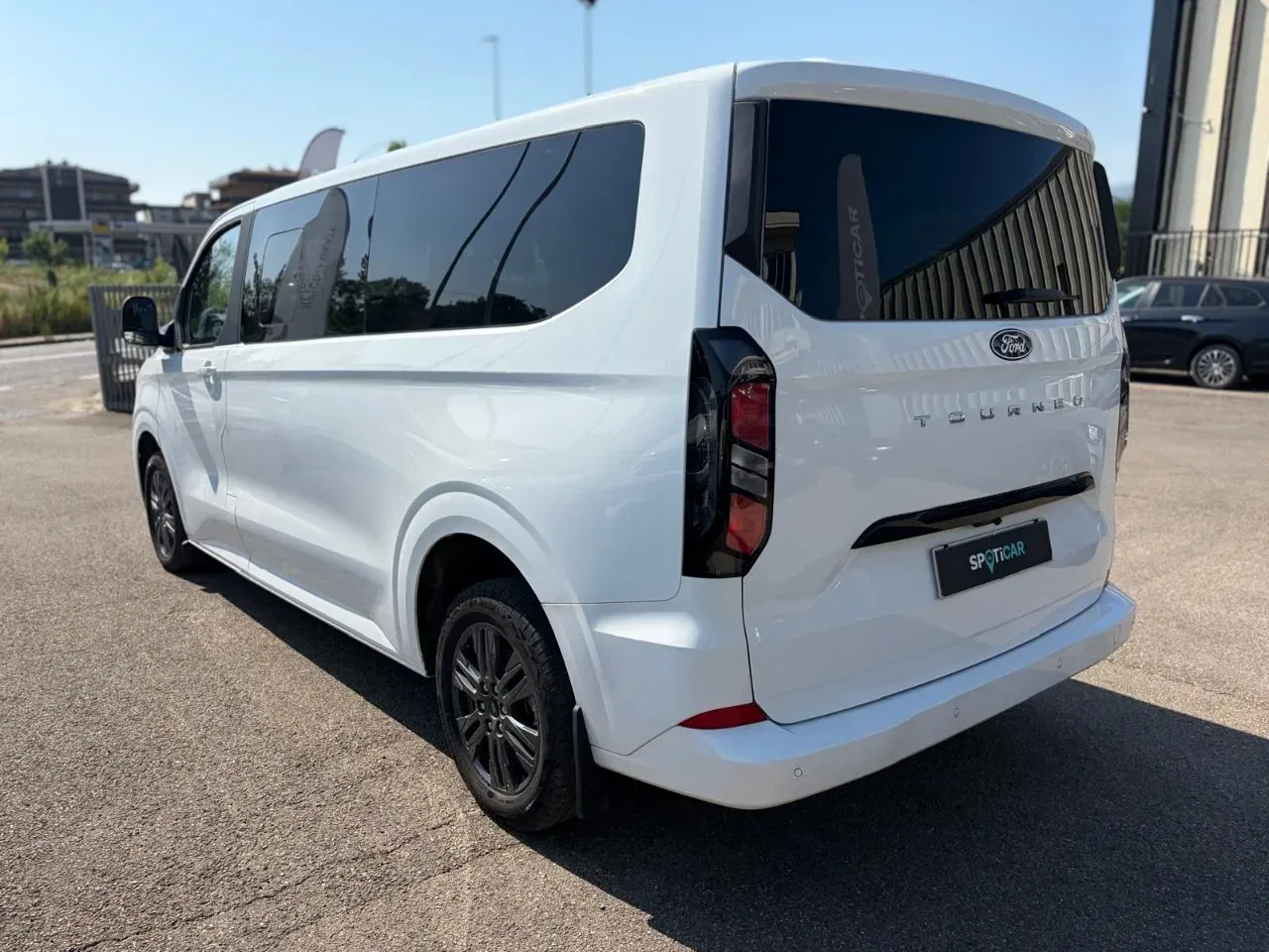 Ford Tourneo Custom *PROMO* 320 2.0 EcoBlue 136CV PL Titanium foto 7