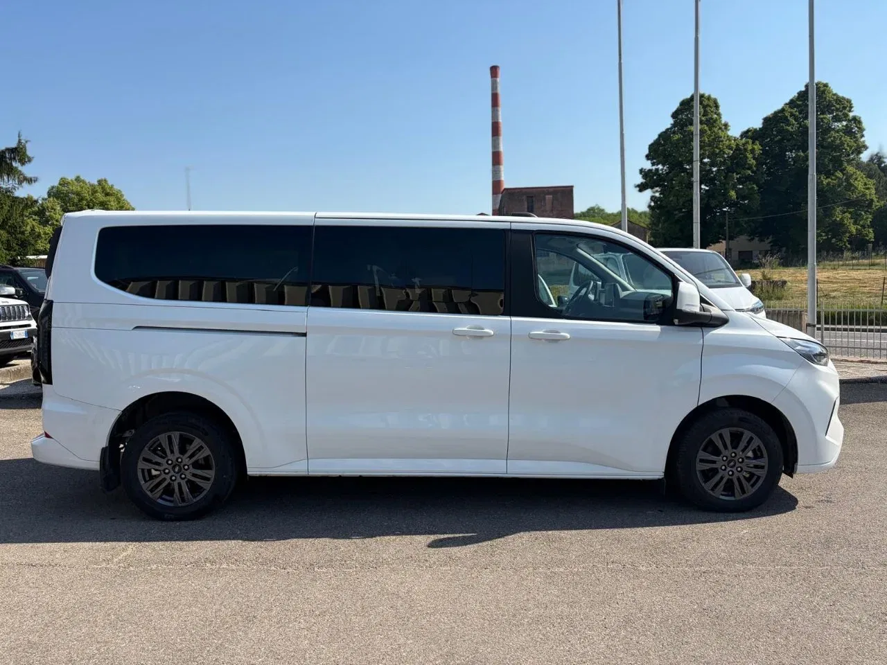 Ford Tourneo Custom *PROMO* 320 2.0 EcoBlue 136CV PL Titanium foto 4