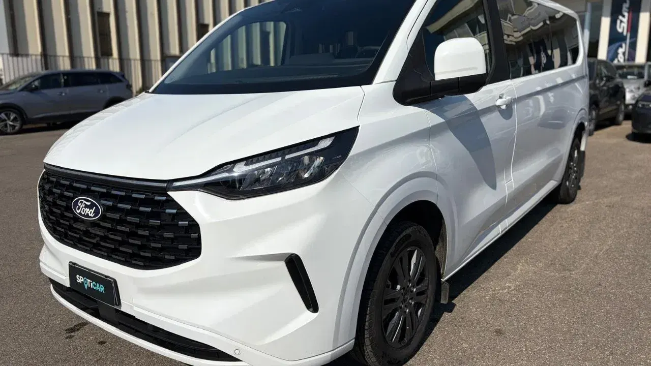 Ford Tourneo Custom *PROMO* 320 2.0 EcoBlue 136CV PL Titanium