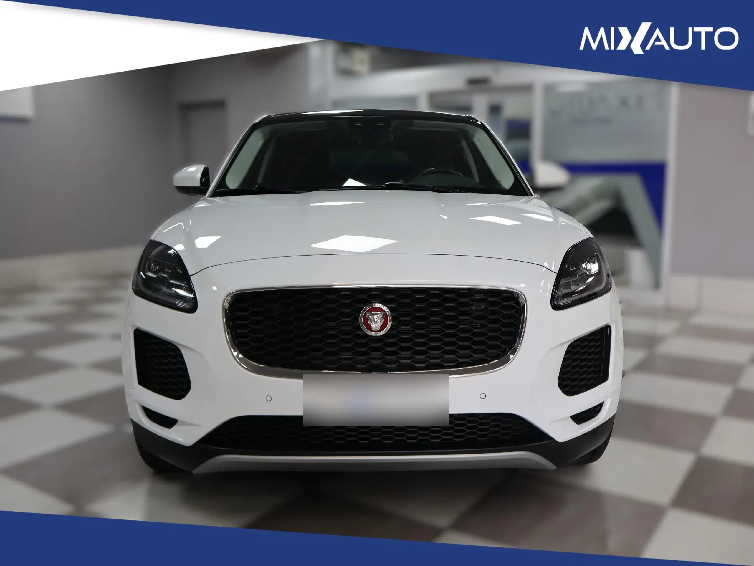 Jaguar E-Pace 2.0D I4 AWD 150CV AUTO foto 2