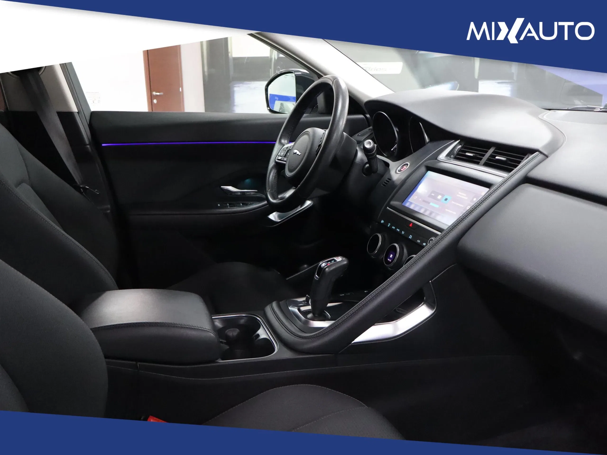 Jaguar E-Pace 2.0D I4 AWD 150CV AUTO foto 13