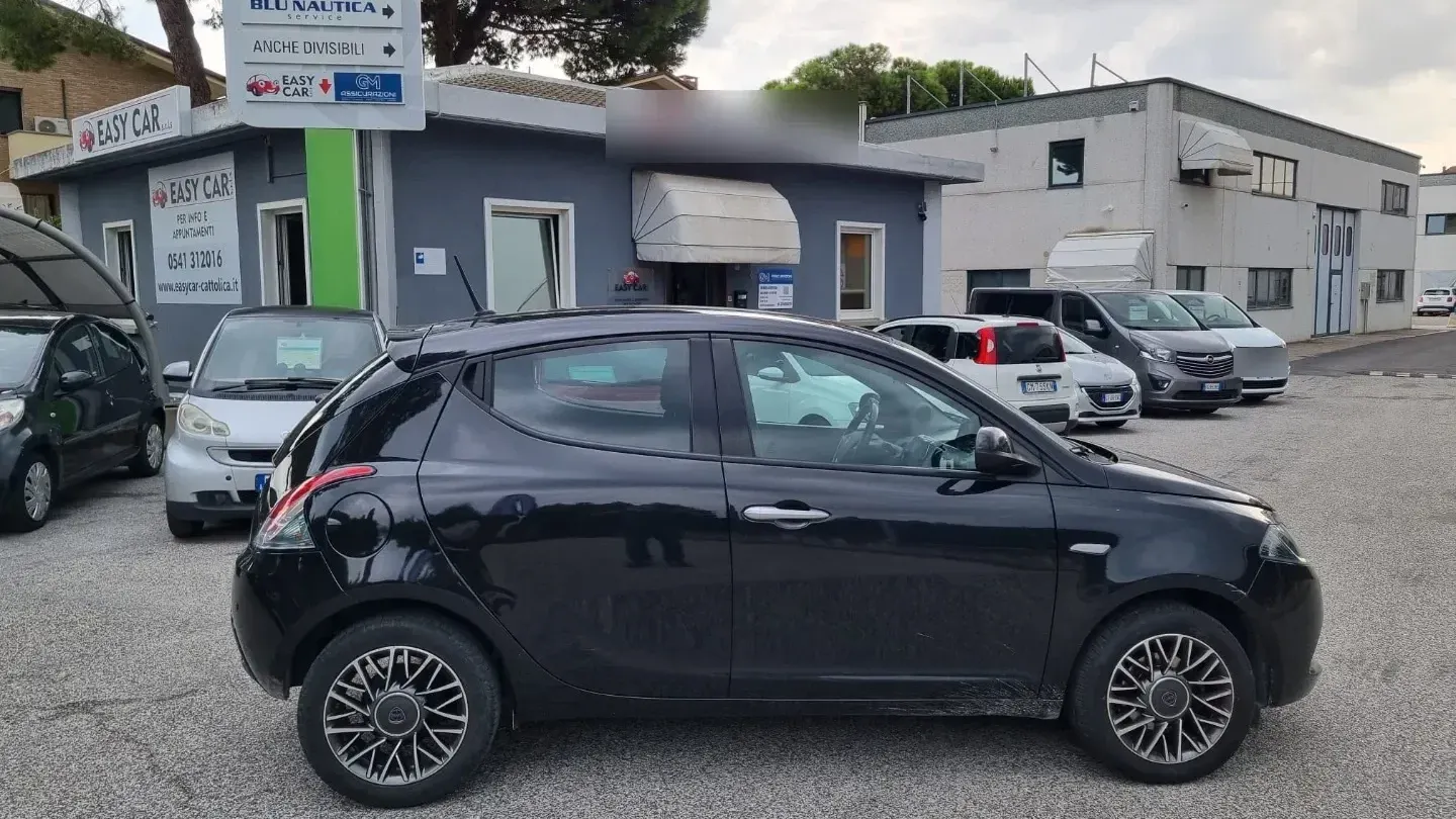 Lancia Ypsilon 1.0 FireFly 5p.S&S Hyb. Gold Pl.