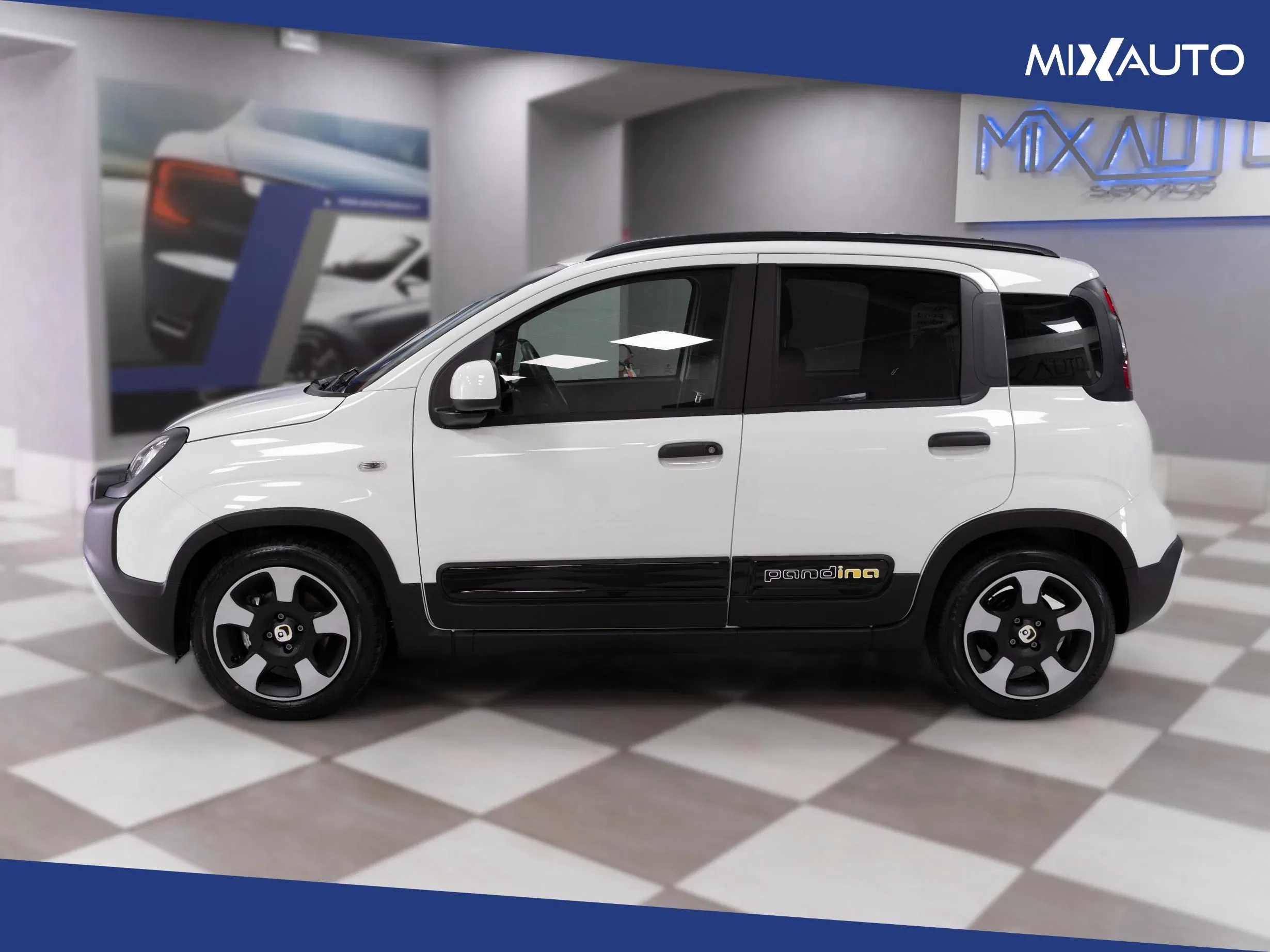 Fiat Panda Pandina Cross 1.0 Firefly Hybrid S&S 70CV foto 3