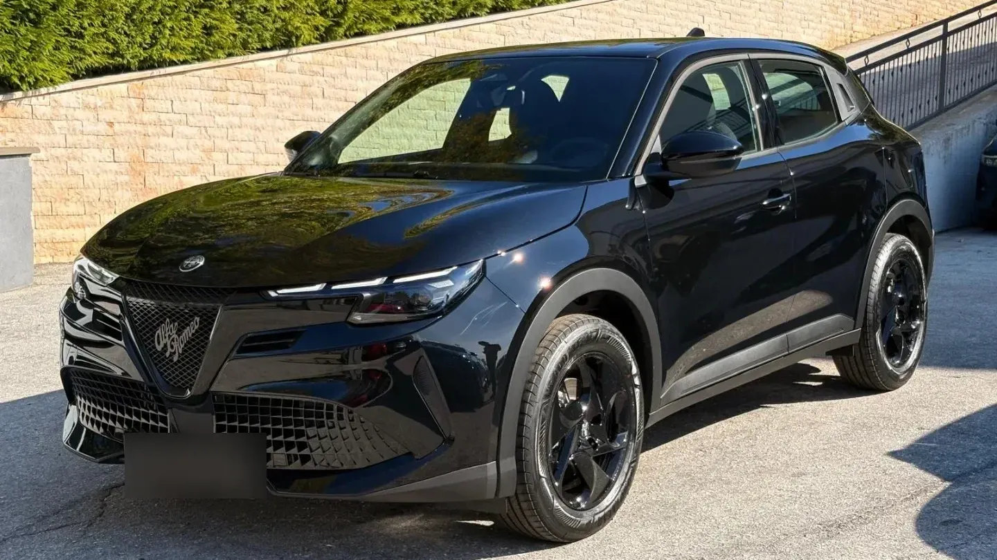 Alfa Romeo Junior 1.2 145 CV Hybrid eDCT6