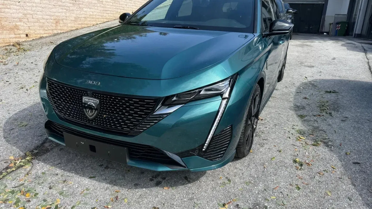 Peugeot 308 PureTech Turbo 130 S&S EAT8 SW GT