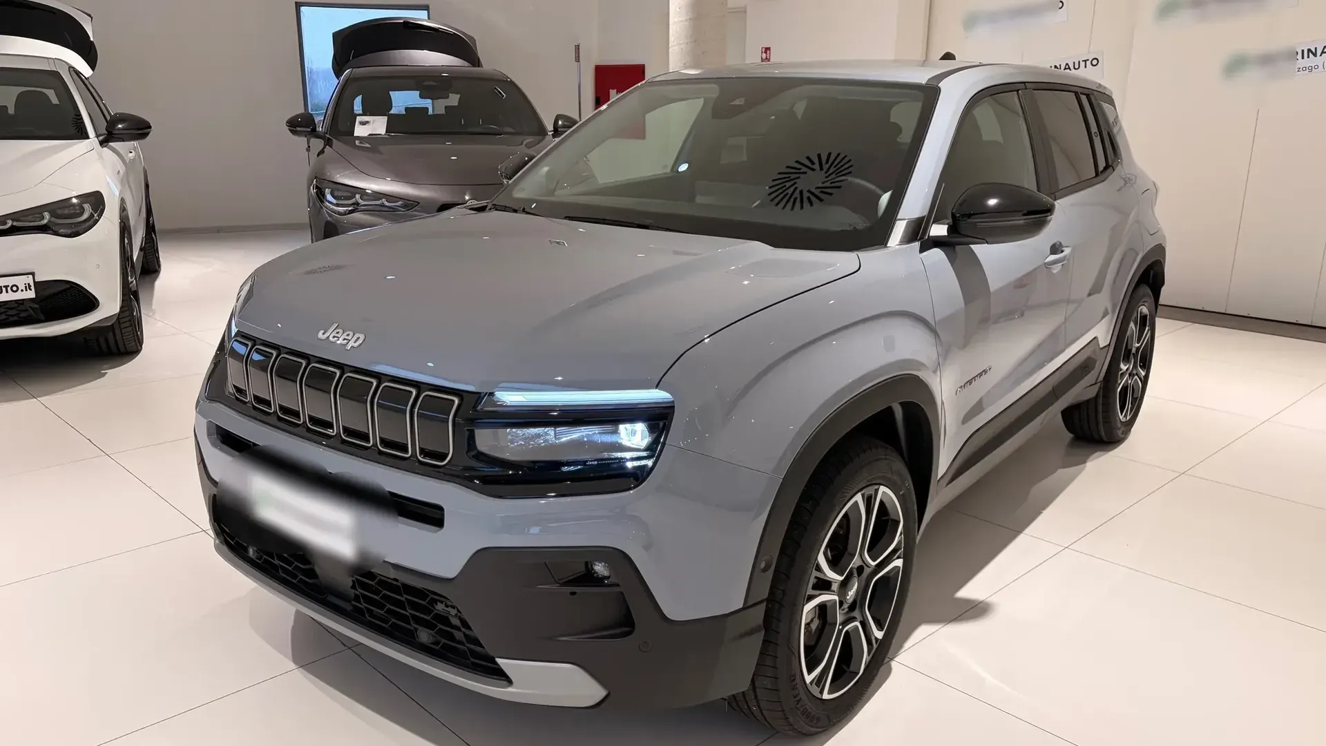 Jeep Avenger 1.2 turbo e-hybrid mhev Summit fwd 110cv edct6 KM0 NAZIONALE