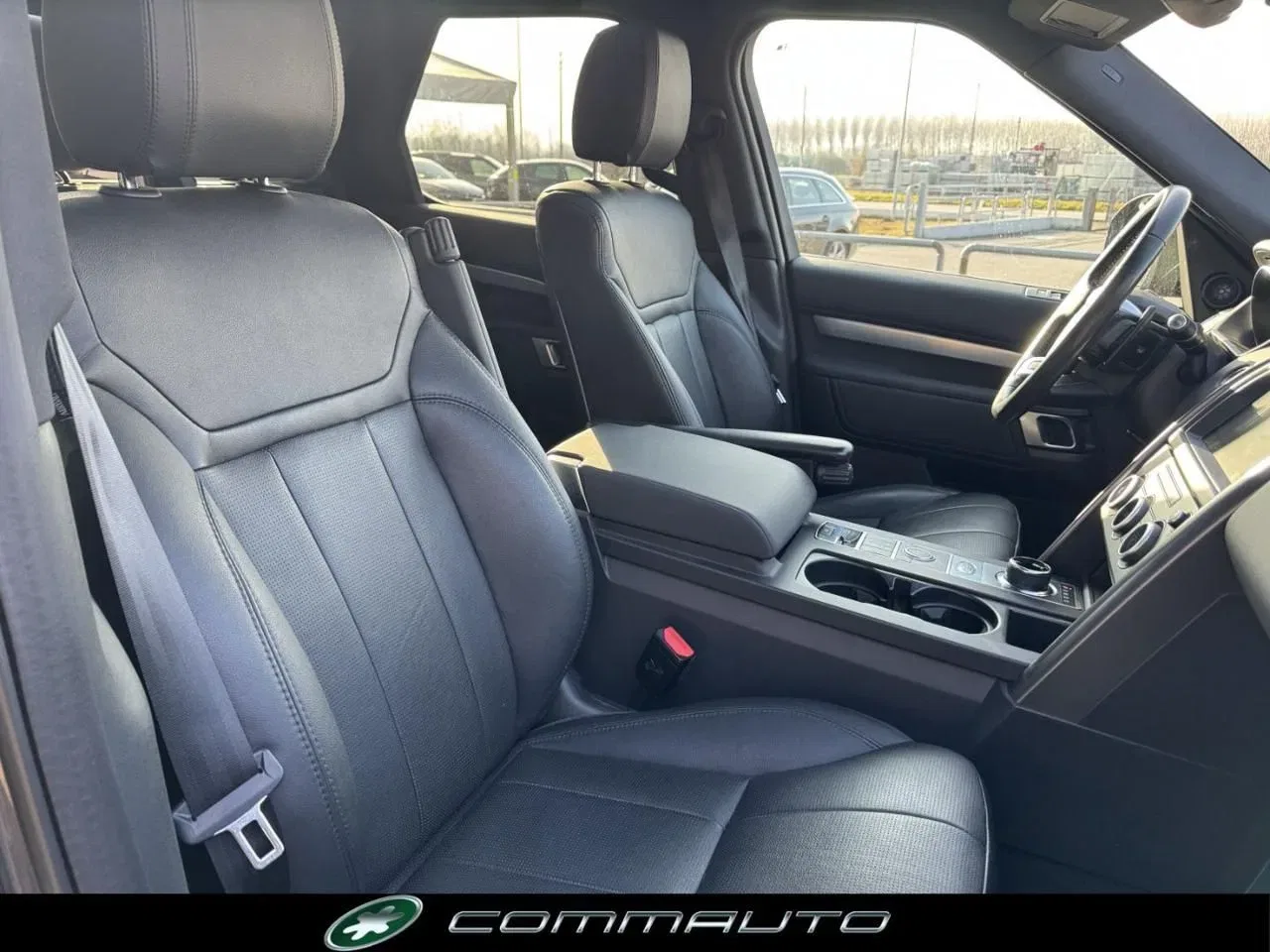 Land Rover Discovery 3.0 SDV6 306 CV Landmark Edition foto 30