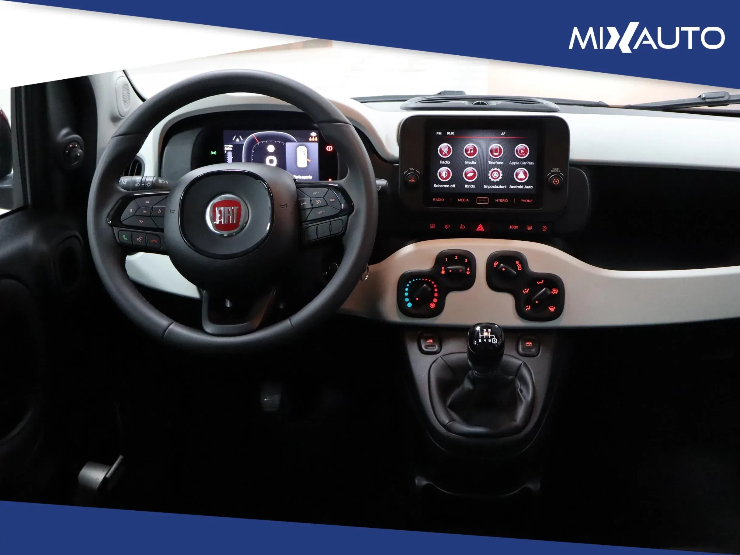 Fiat Panda Pandina Cross 1.0 Firefly Hybrid S&S 70CV foto 11