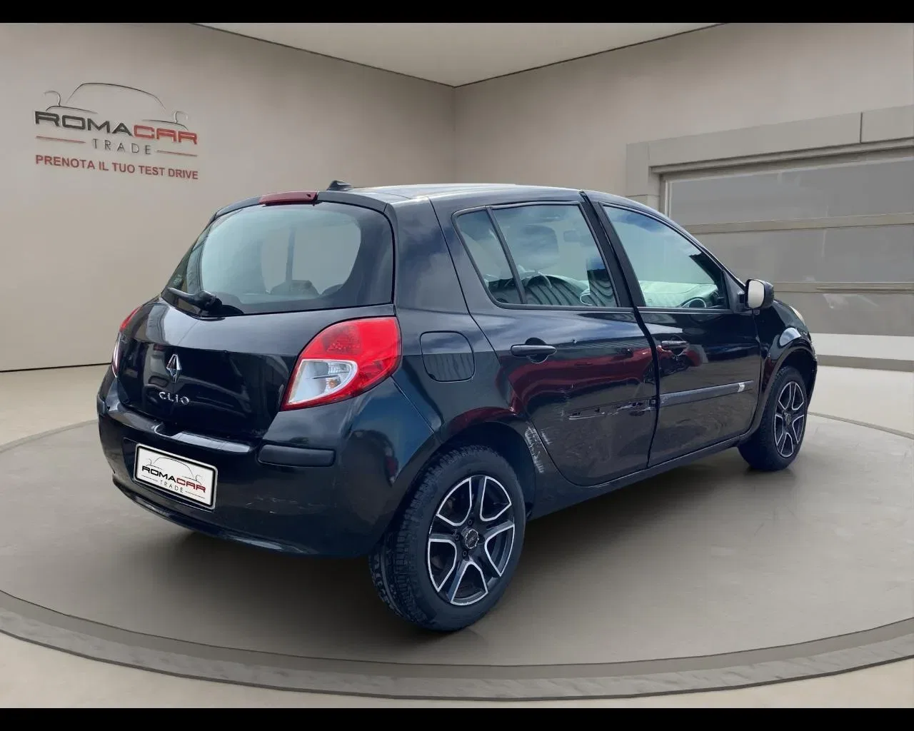 Renault Clio 1.2 16V 5 porte Luxe foto 5