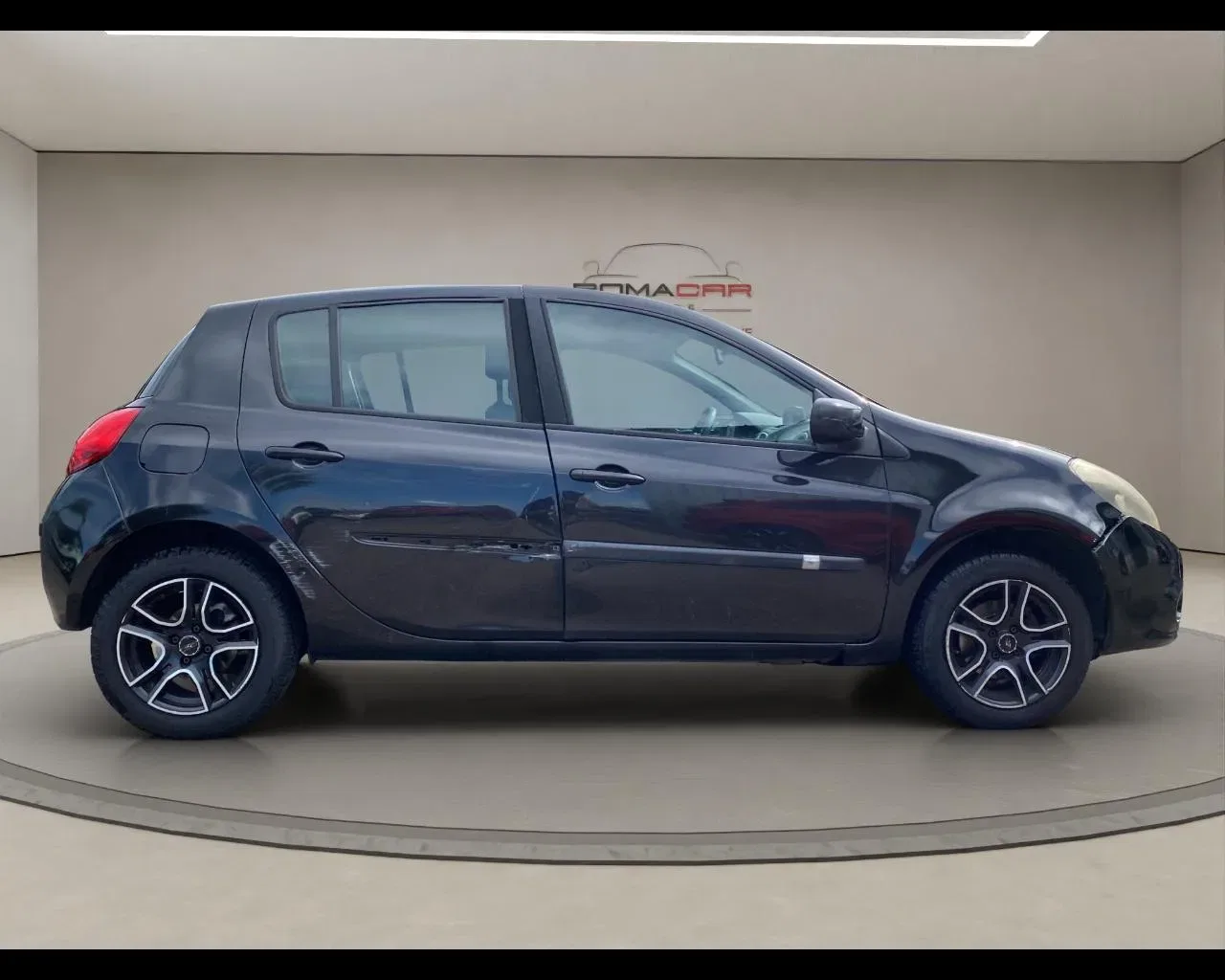 Renault Clio 1.2 16V 5 porte Luxe foto 4