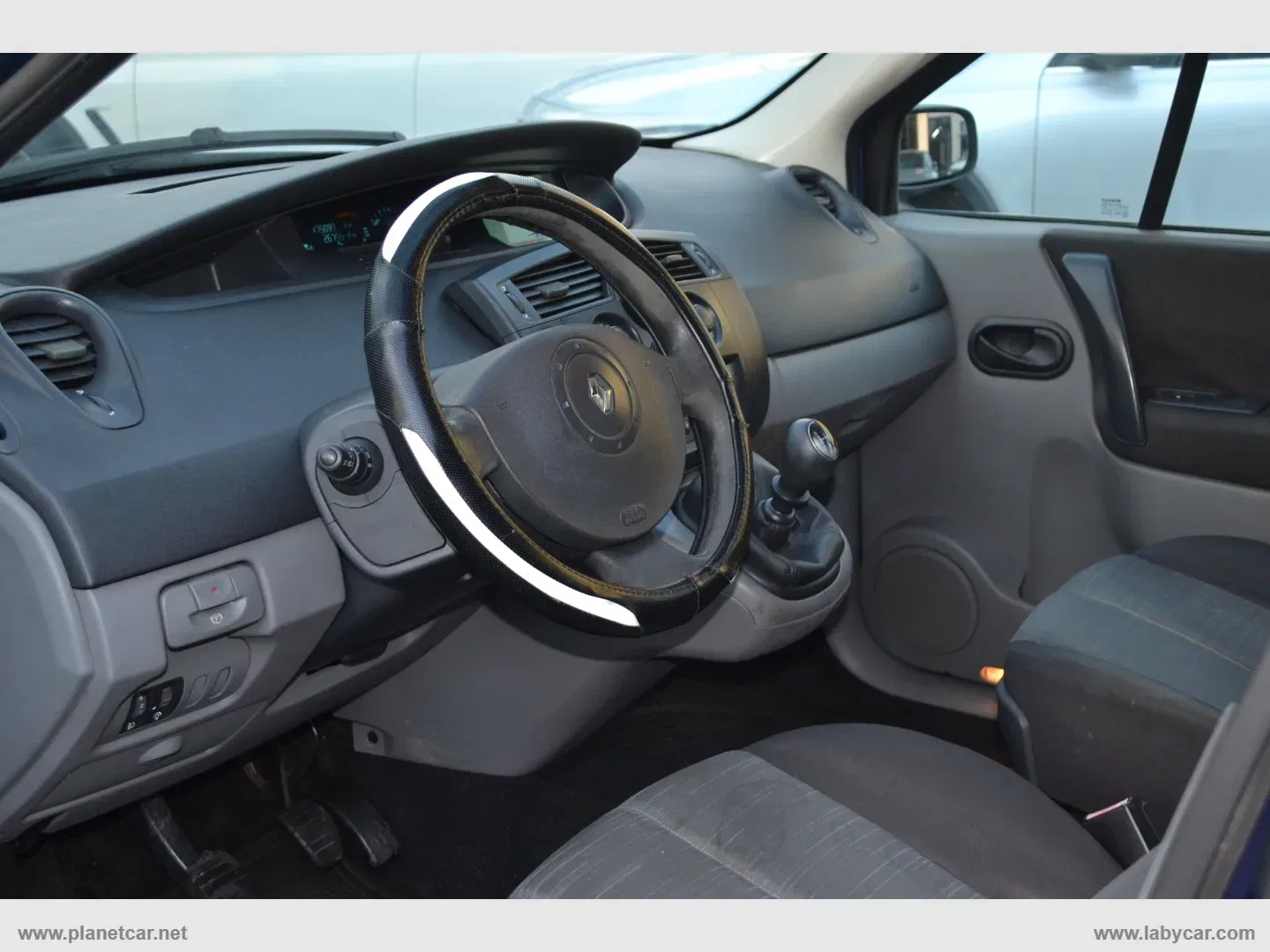 Renault Scénic 1.9 dCi Luxe Dynamique foto 7