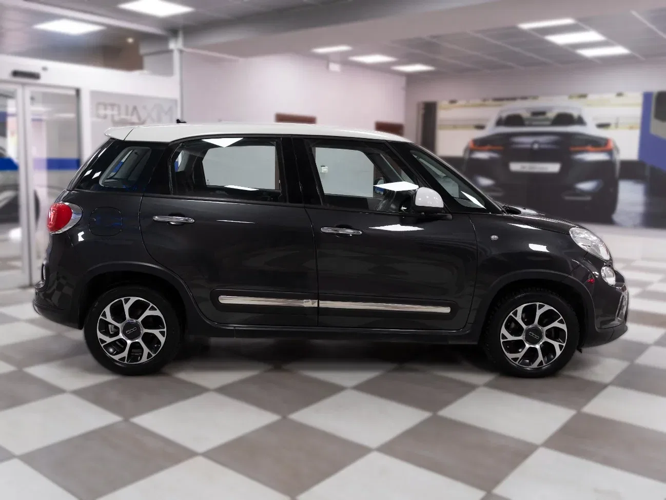 Fiat 500L 1.3 MJT Trekking 95CV EU6 foto 6