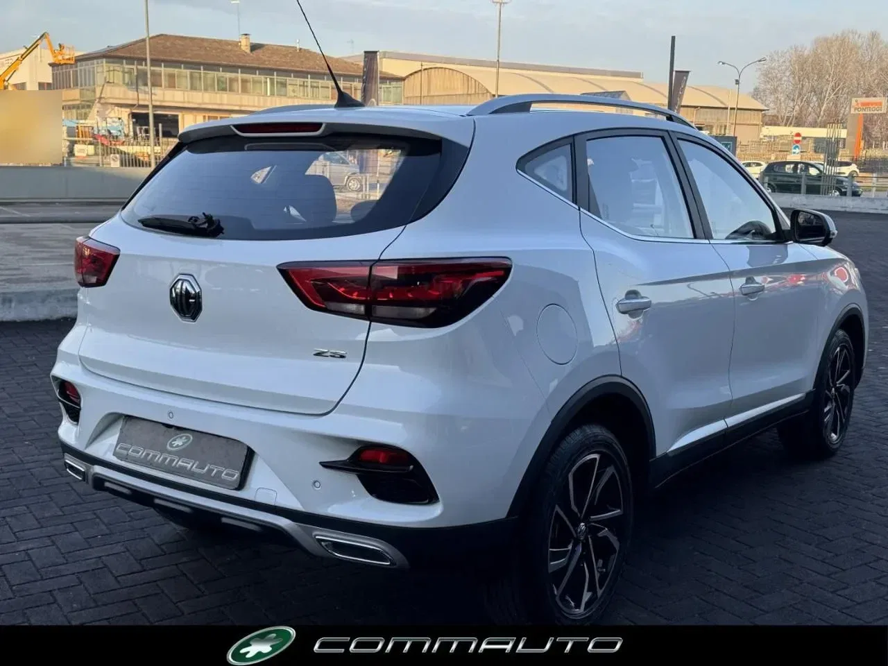 MG ZS 1.5 VTi-tech Luxury foto 4