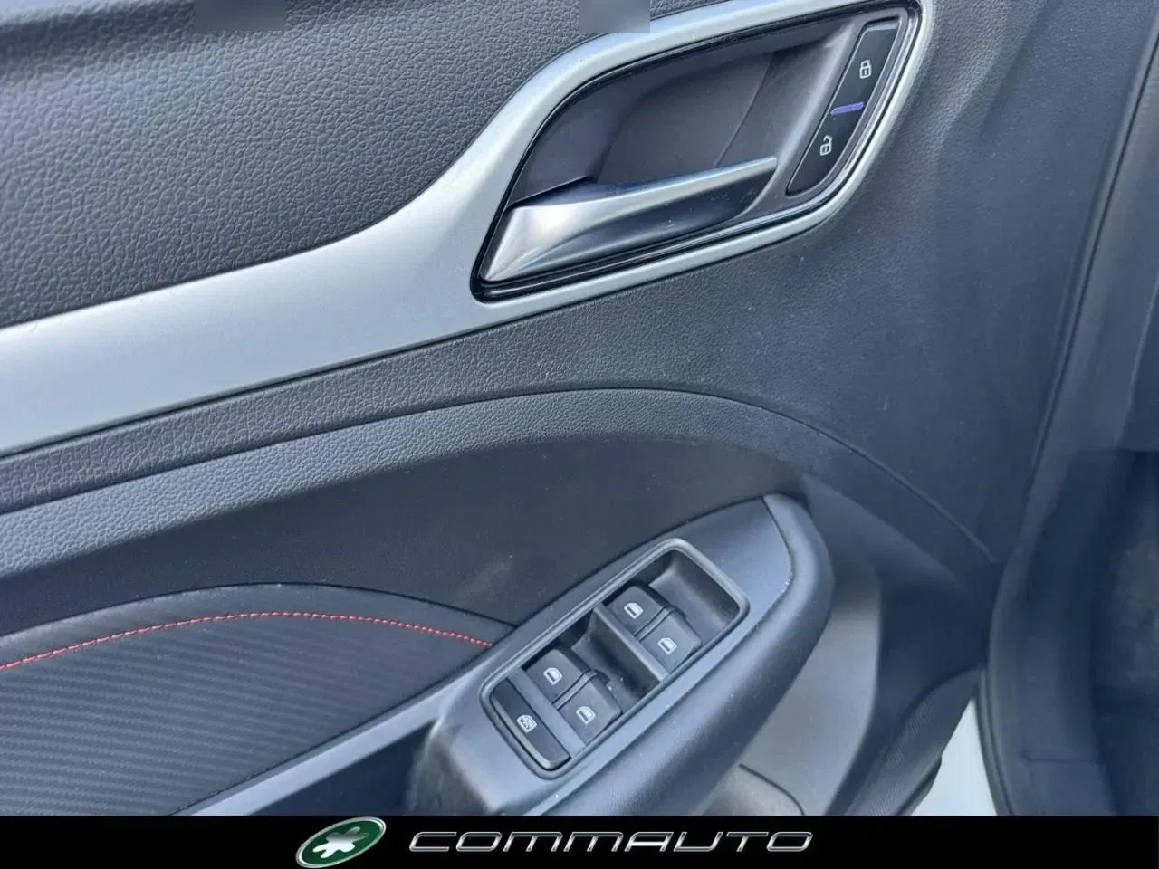 MG ZS 1.5 VTi-tech Luxury foto 11