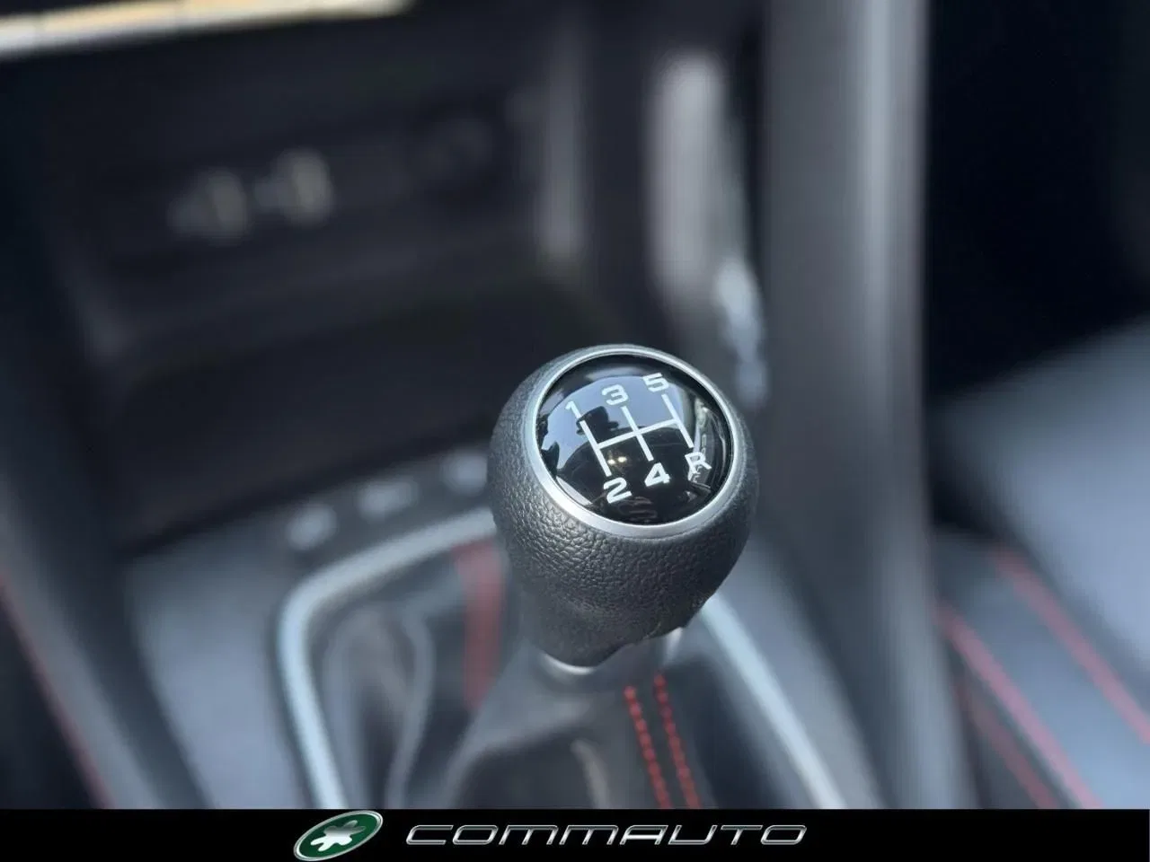 MG ZS 1.5 VTi-tech Luxury foto 23