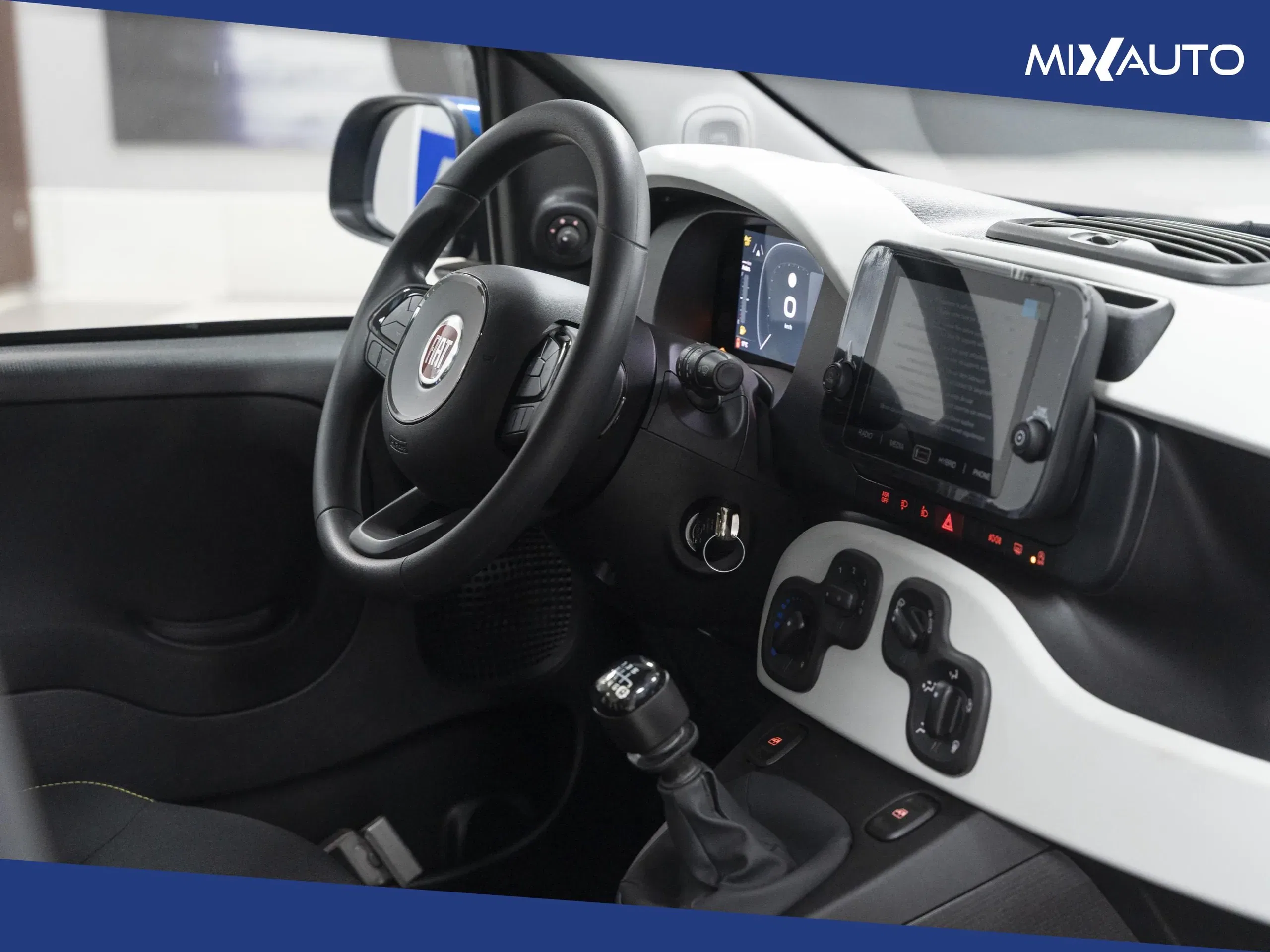 Fiat Panda Pandina Cross 1.0 Firefly Hybrid S&S 70CV foto 18
