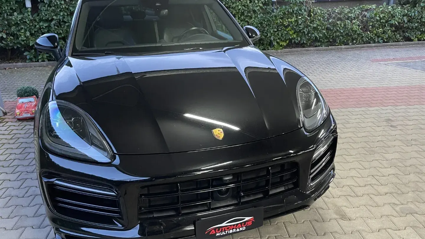 Porsche Cayenne Coupé 3.0 V6 E-Hybrid Plat. Ed.