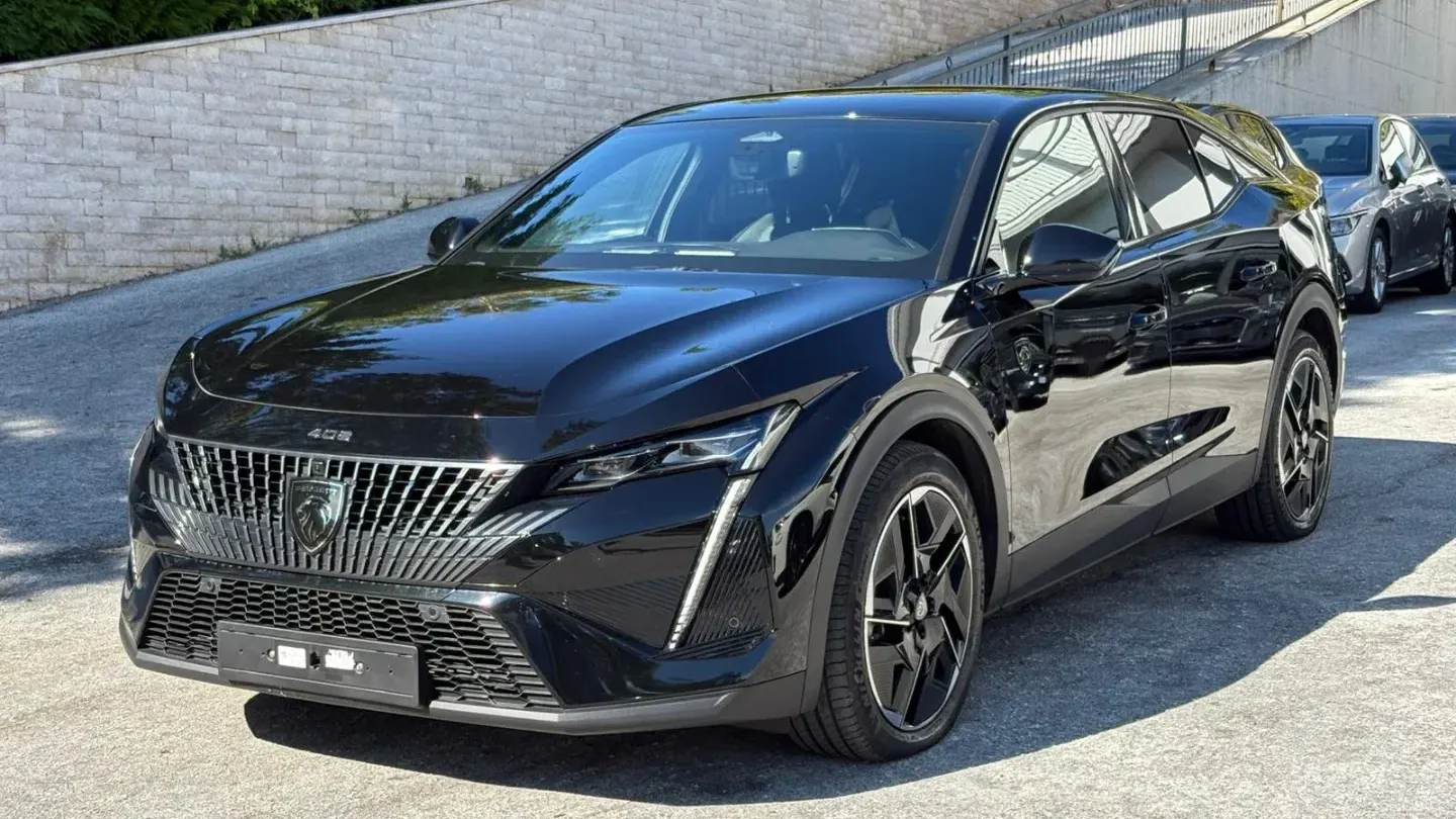 Peugeot 408 Hybrid 145 e-DCS6 GT