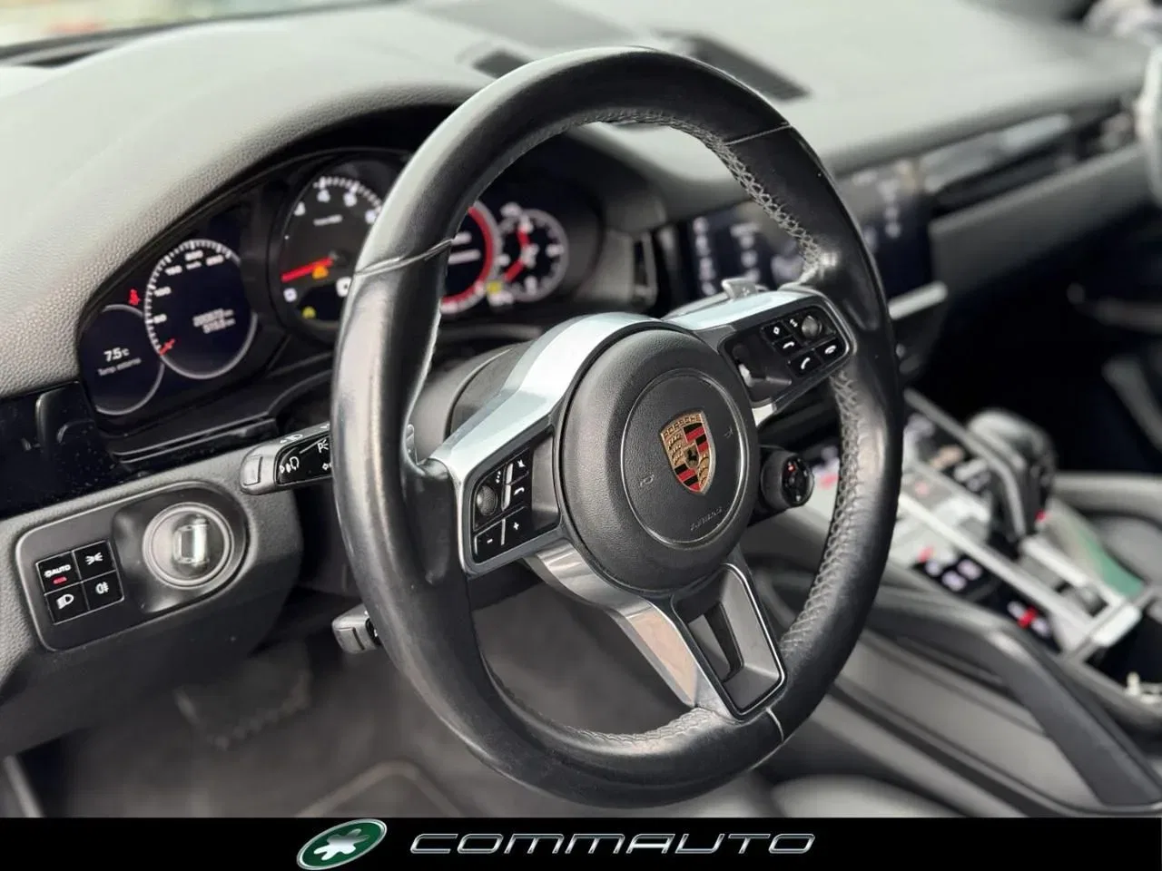 Porsche Cayenne Coupé 3.0 V6 foto 15