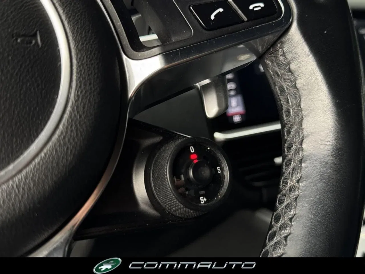 Porsche Cayenne Coupé 3.0 V6 foto 19