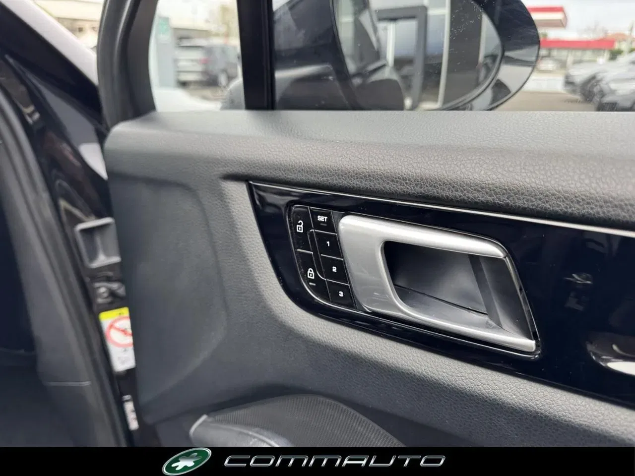 Porsche Cayenne Coupé 3.0 V6 foto 35