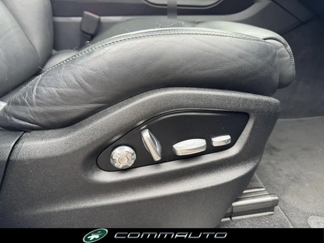 Porsche Cayenne Coupé 3.0 V6 foto 34