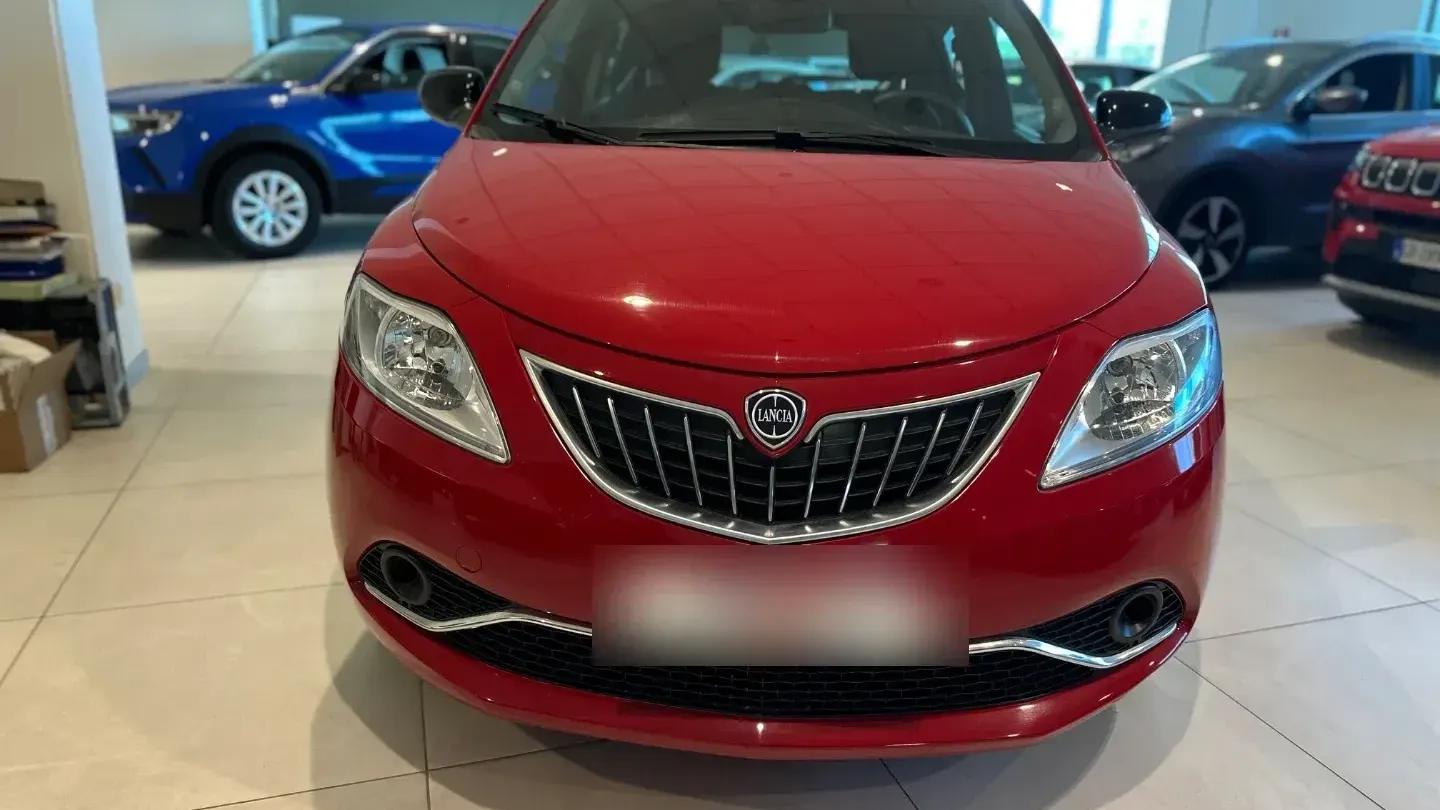 Lancia Ypsilon 1.0 FireFly 5p S&S Hybrid Silver