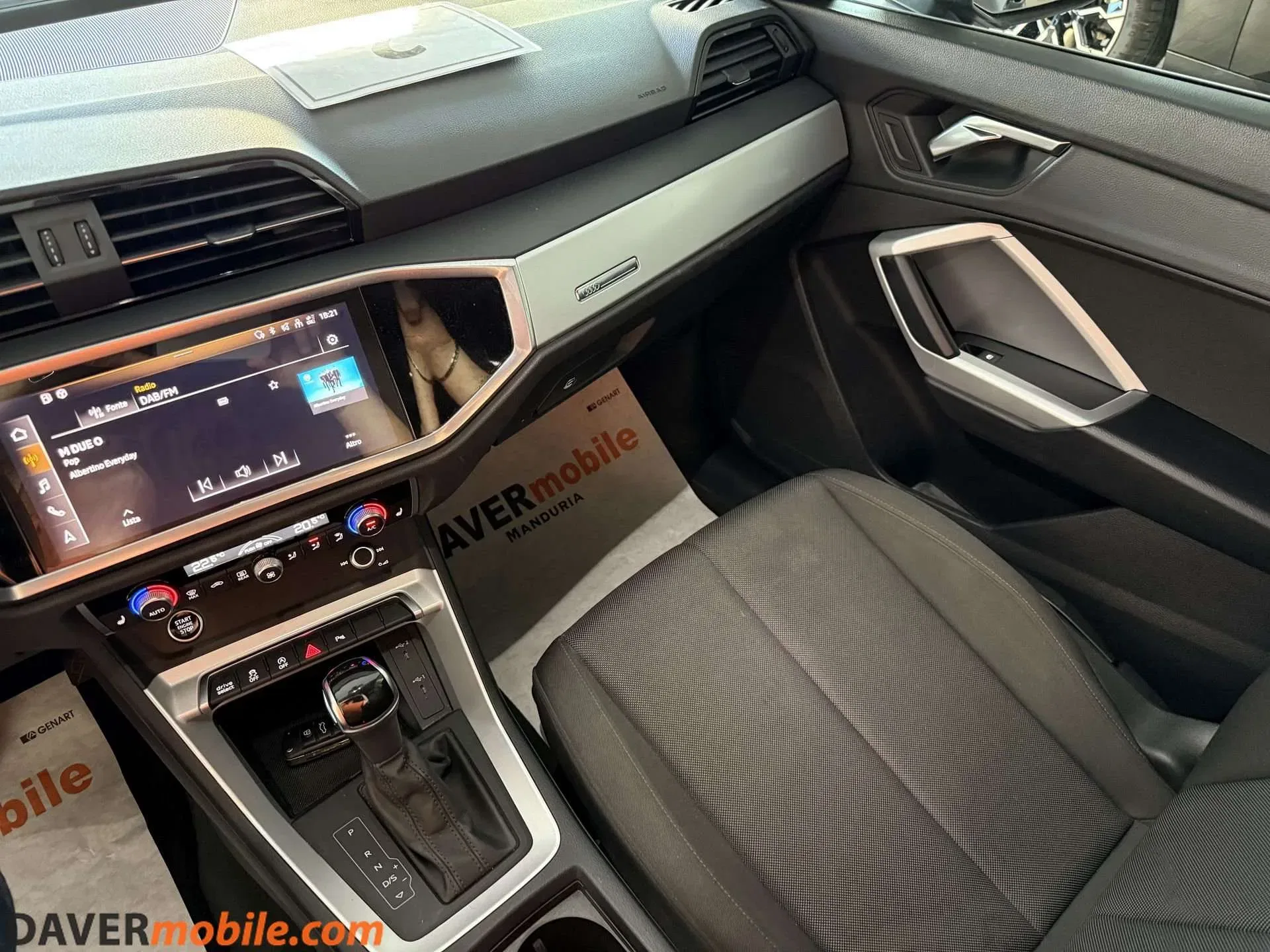 Audi Q3 35 TFSI spb sportback S Line Edition foto 12