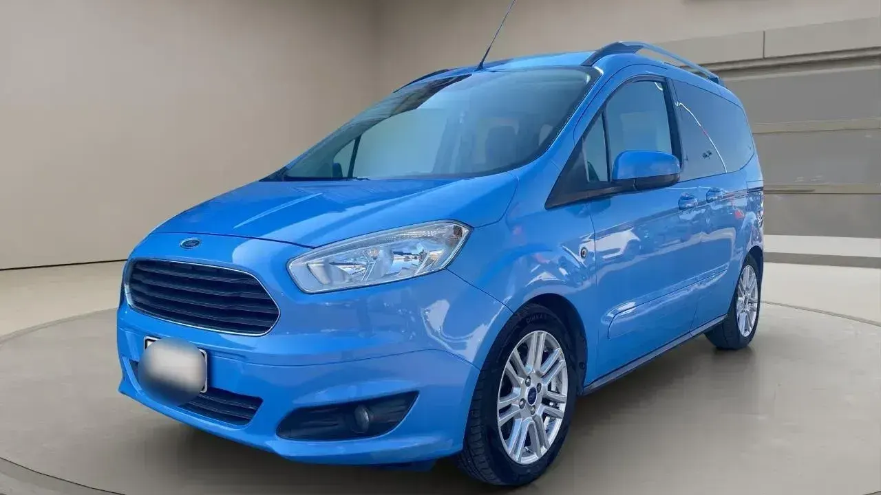 Ford Tourneo Courier 1.5 TDCI 75 CV Titanium
