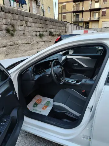 Opel astra L anno 2024 1.5 diesel cambio automatico foto 4