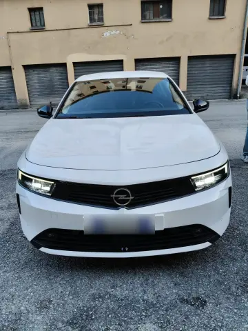 Opel astra L anno 2024 1.5 diesel cambio automatico foto 1
