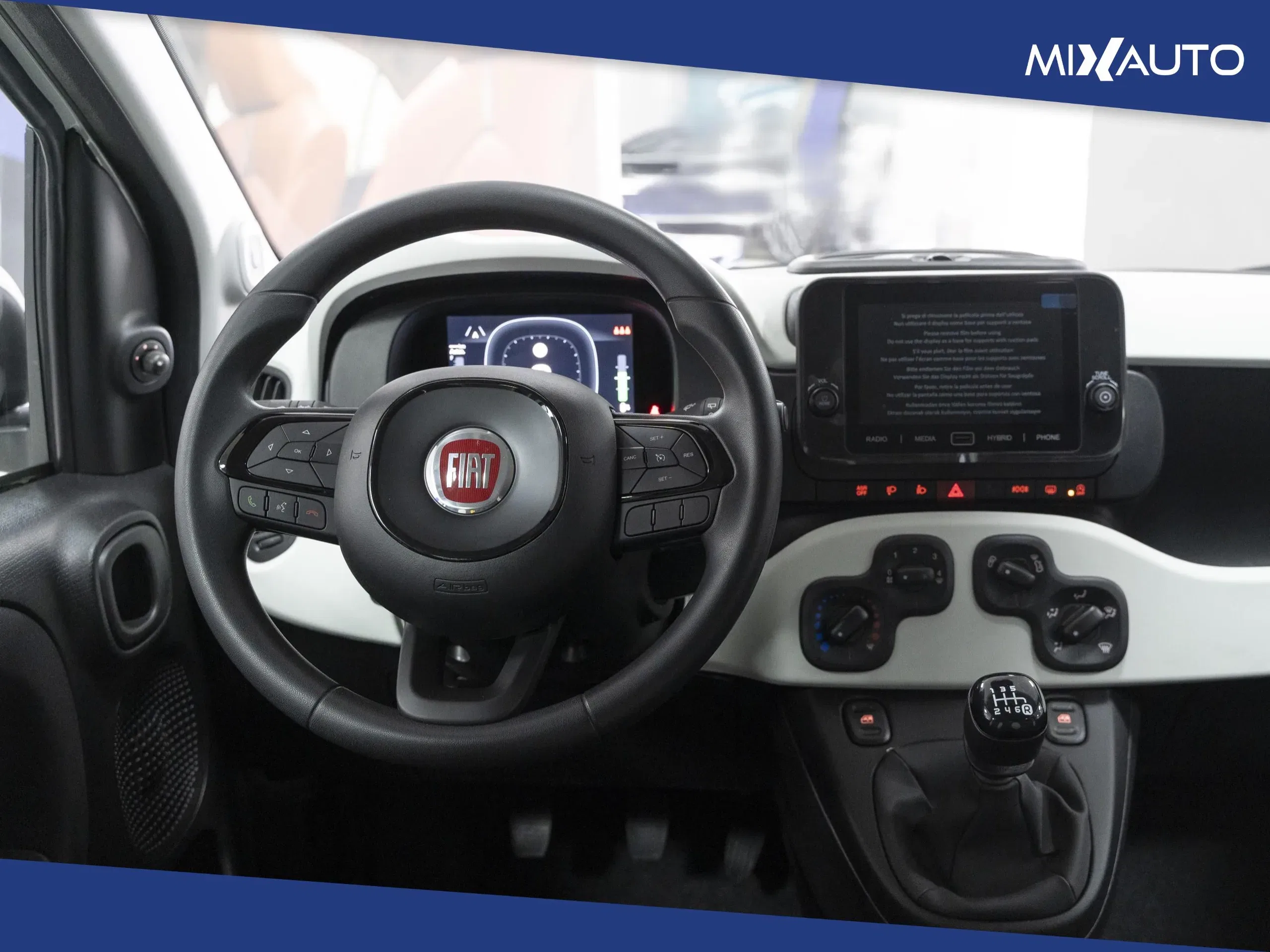Fiat Panda Pandina Cross 1.0 Firefly Hybrid S&S 70CV foto 11