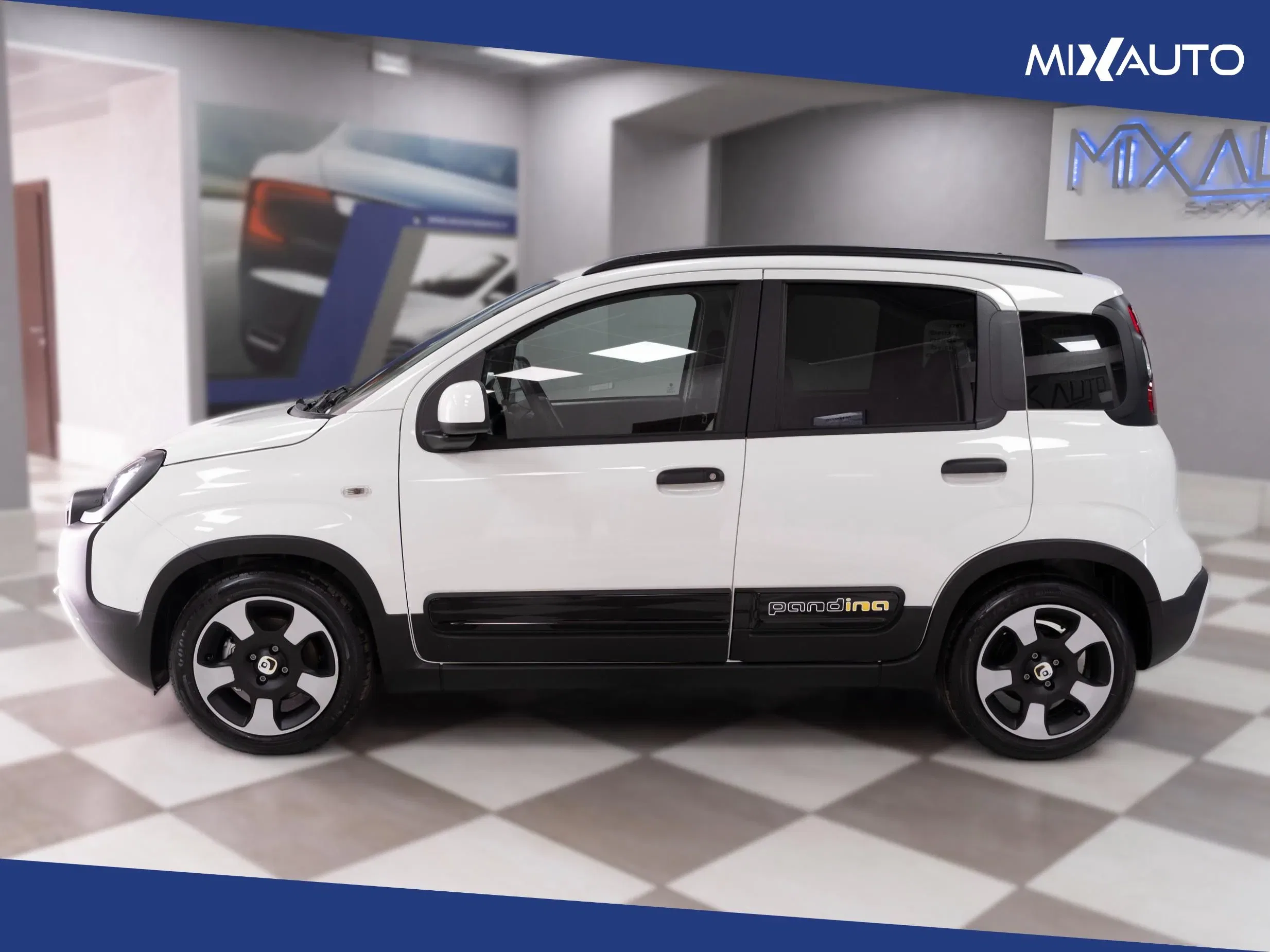 Fiat Panda Pandina Cross 1.0 Firefly Hybrid S&S 70CV foto 3