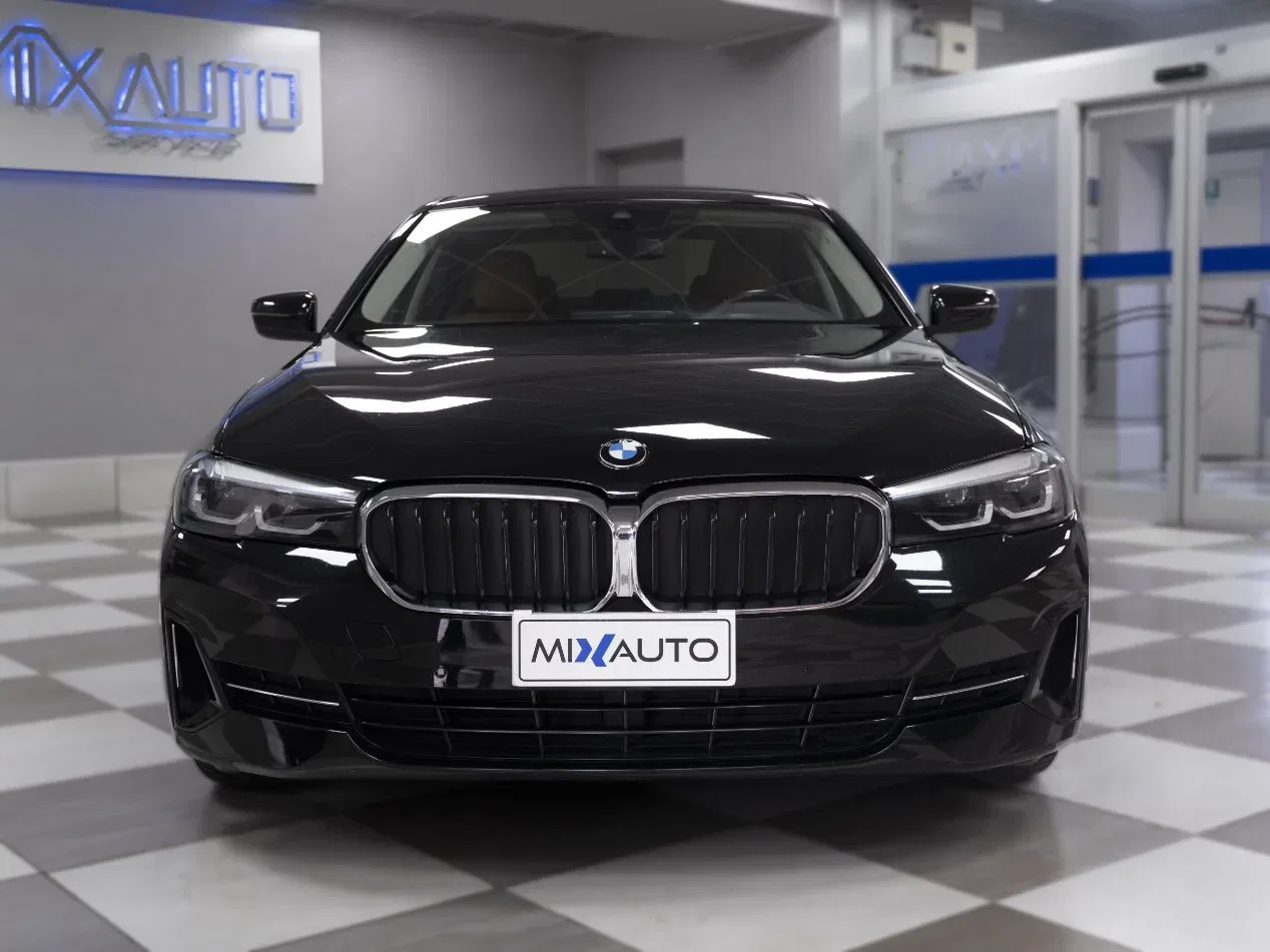 BMW 520 d MHEV 48V Business Auto foto 2