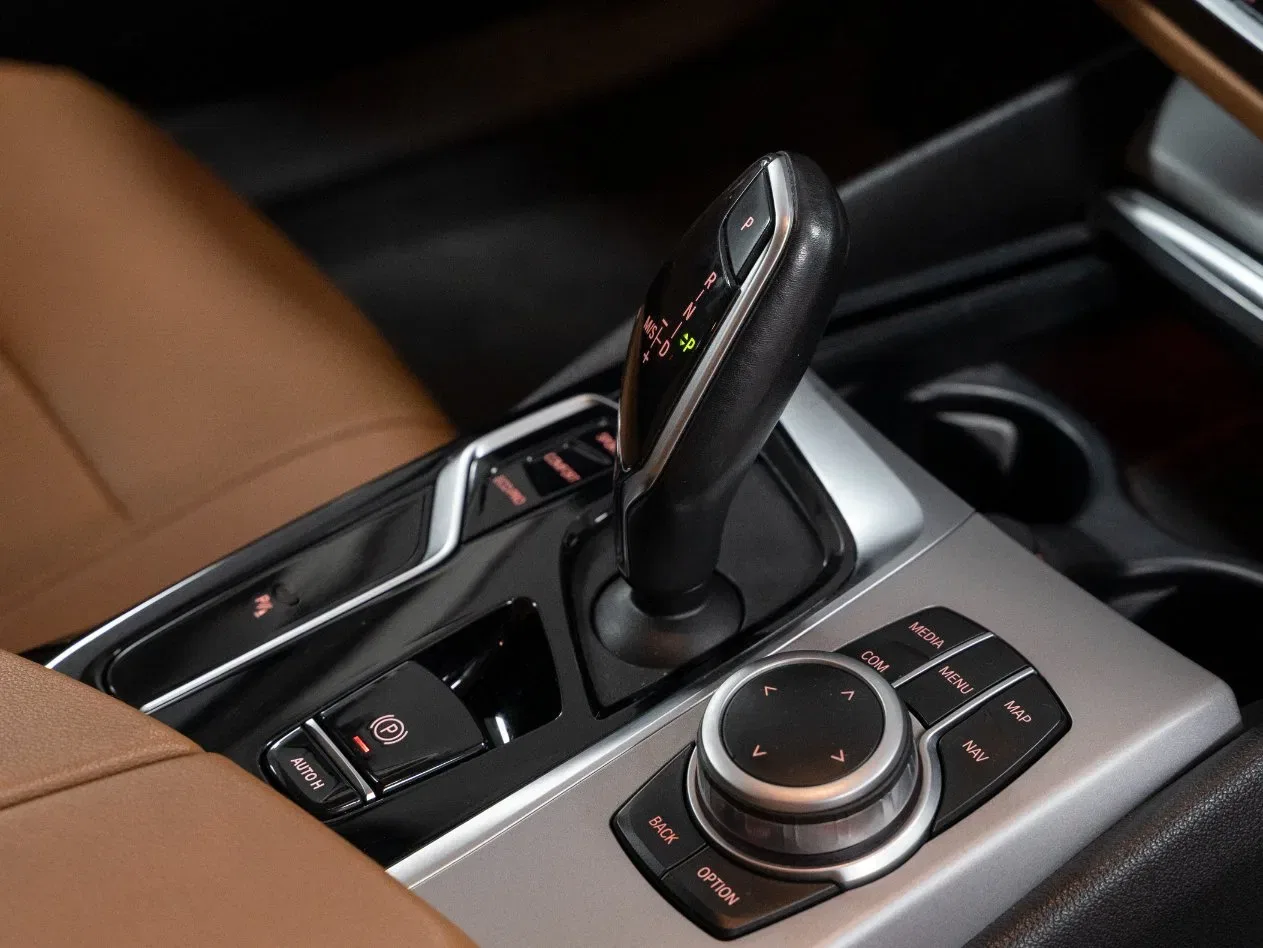 BMW 520 d MHEV 48V Business Auto foto 13